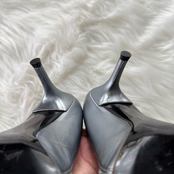 Stuart Weitzman | Women’s Silver Chantelle Chantilly Lace Leather Peep Toe Heels - Picture 11 of 14